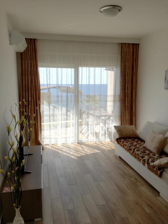 Apartment Victoria Dobra Voda Eksteriør billede